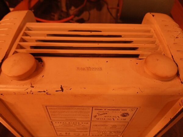 RCA Victor Model 65X2 RADIO /// Classic 40's - Image 4